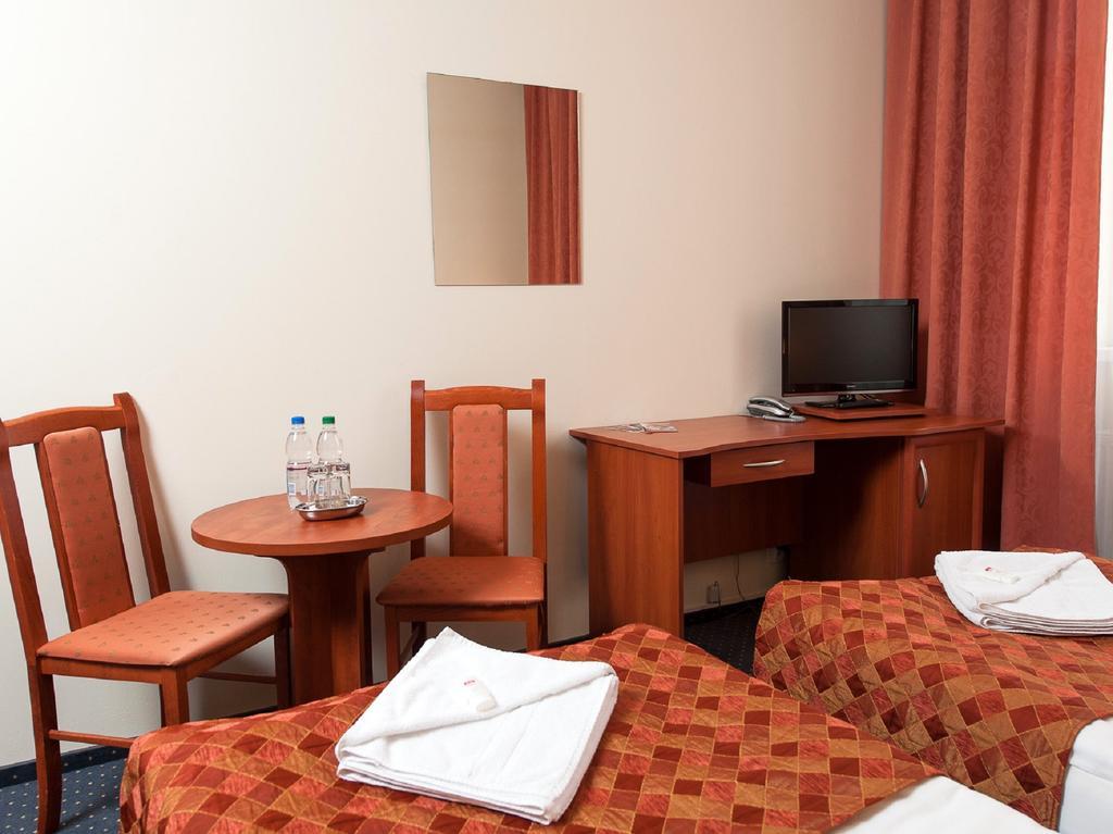 Hotel Arkadia Legnica Værelse billede