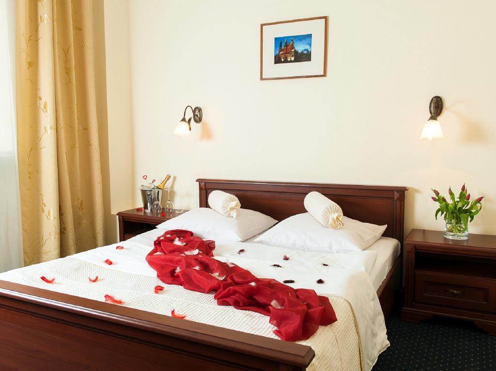 Hotel Arkadia Legnica Værelse billede