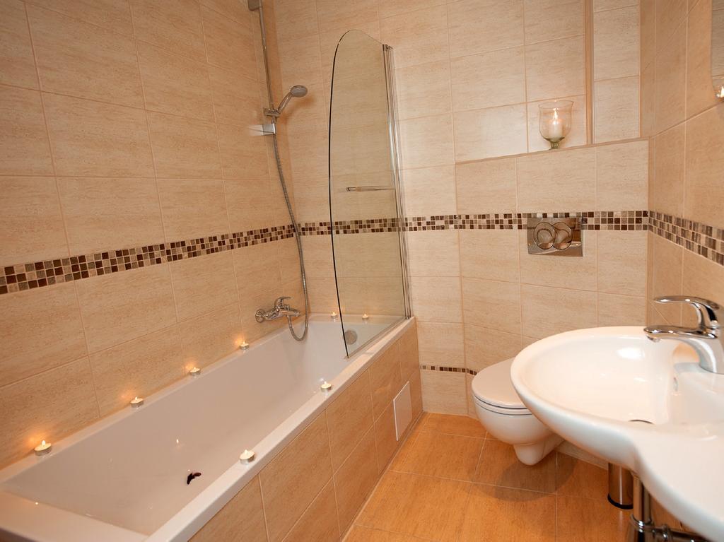 Hotel Arkadia Legnica Værelse billede
