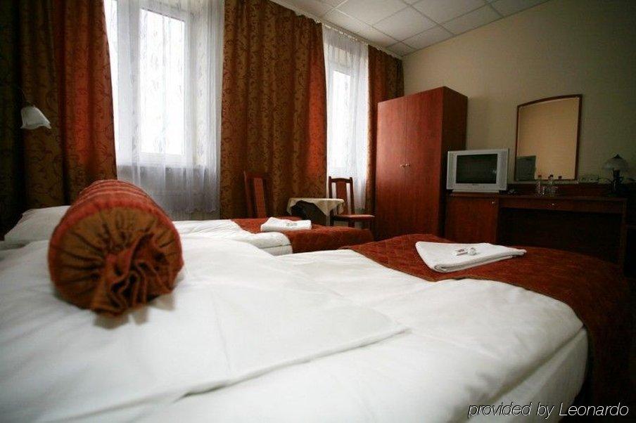 Hotel Arkadia Legnica Værelse billede